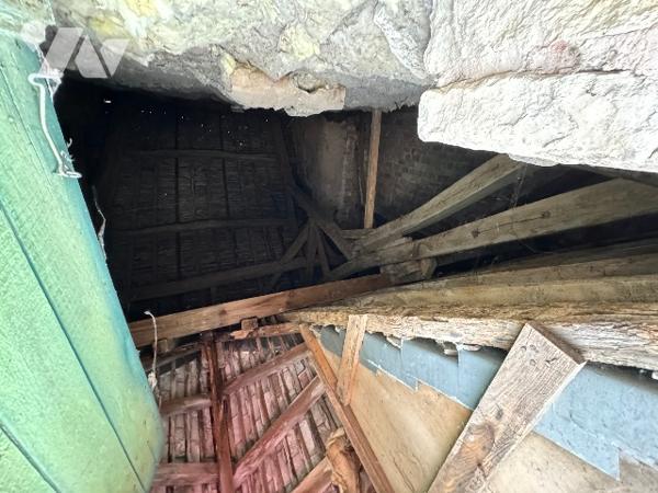 A SAINT GERVAIS DU PERRON - Maison à rénover (64m²)