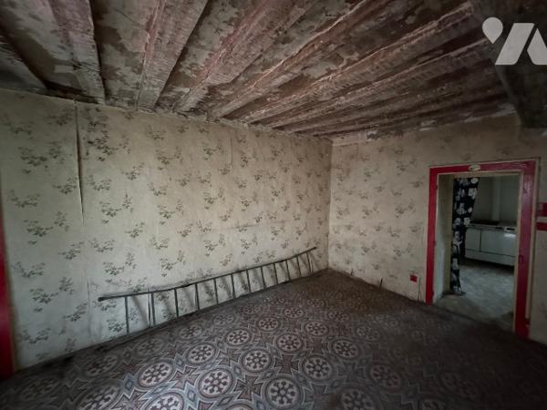 A SAINT GERVAIS DU PERRON - Maison à rénover (64m²)