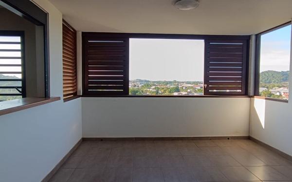 Appartement à louer    2 pièces •  Remire-Montjoly