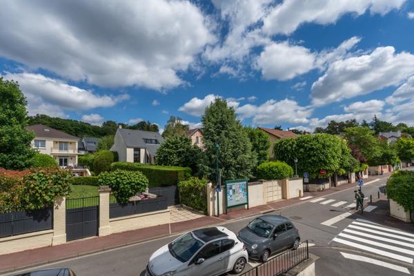 Appartement
         4 pièces
        - 84 m² Exclusivité 478 000 € *