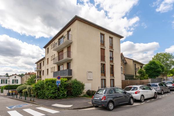 Appartement
         4 pièces
        - 84 m² Exclusivité 478 000 € *
