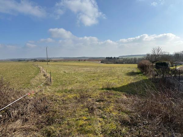 Prenois terrain constructible de 1462m2