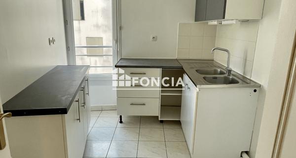 Location Appartement 2 pièces 46.87 m² - Paris 75015
