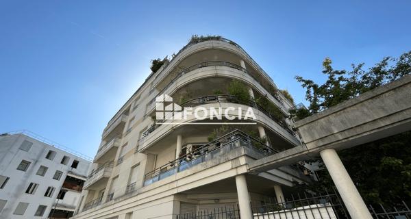 Location Appartement 2 pièces 46.87 m² - Paris 75015