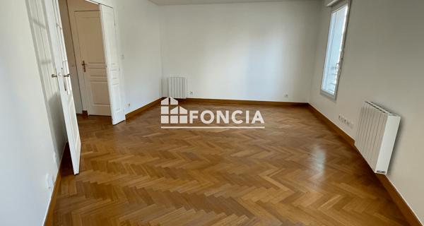 Location Appartement 2 pièces 46.87 m² - Paris 75015