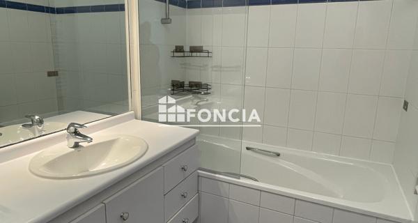 Location Appartement 2 pièces 46.87 m² - Paris 75015