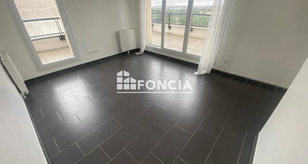 Location Appartement 4 pièces 75.85 m² - Fresnes 94260