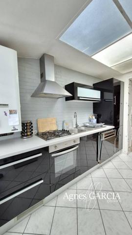 COCQUETTE MAISON EN CENTRE VILLE