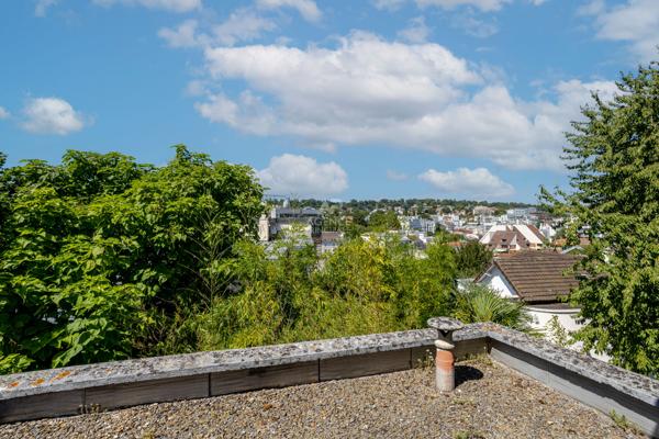 SVERES CENTRE - MAISON DE VILLE 490 000 € **  - Référence  687-S