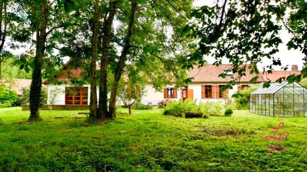 Vallée de l'Authie, grande et belle ferme en excellent état.