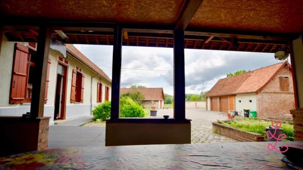 Vallée de l'Authie, grande et belle ferme en excellent état.