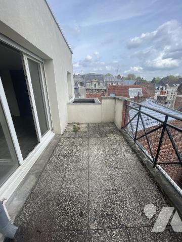 A VENDRE UN T1 bis de 30 m2 avec 2 terrasses Vieux-Lille / Pont neuf