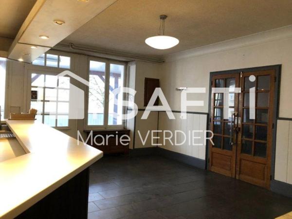 Local commercial de 236 m2 possibilité de diviser en T2 + T4