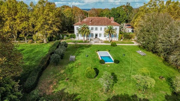 Maison de Maître d'exception - Vue Pyrénées - Domaine de plus de 3 hectares Bayonne