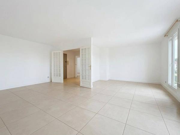 T4 -  3 chambres - 83m2 - Balcon  - Garage double