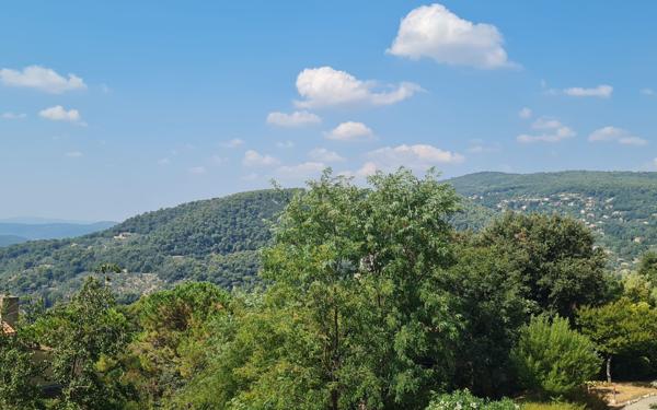 Appartement à louer    2 pièces • 51,56 m2 Grasse