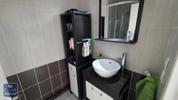 Appartement à louer 2 pièces 56.76m²