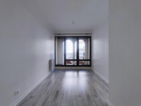 T3 lumineux 64m² - Balcon - Box - Montpellier Ovalie