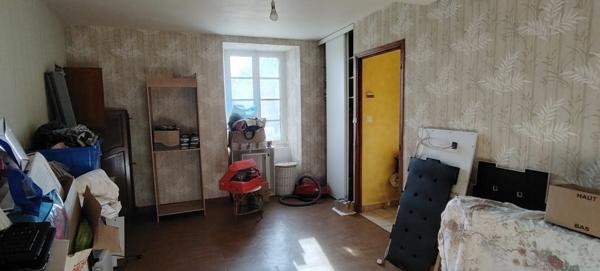 Maison à vendre 2 pièces avec le grenier aménageable LOUIN (79)