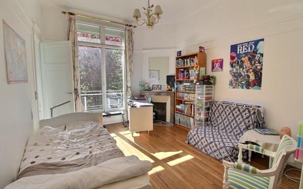 Appartement à vendre    6 pièces • 184,15 m2 Saint-Mandé