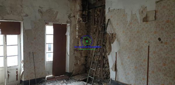 A VENDRE : Maison de ville à rénover entièrement