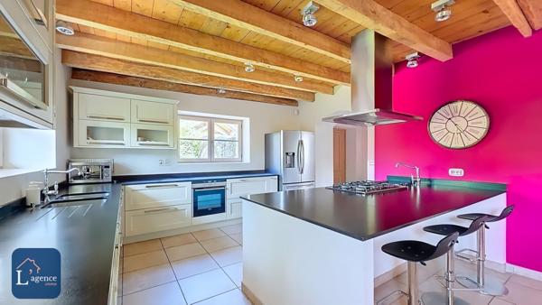 Propriété T7 unique alliant authenticité et confort moderne – Vanzy 74270