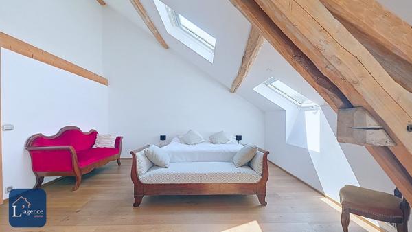 Propriété T7 unique alliant authenticité et confort moderne – Vanzy 74270