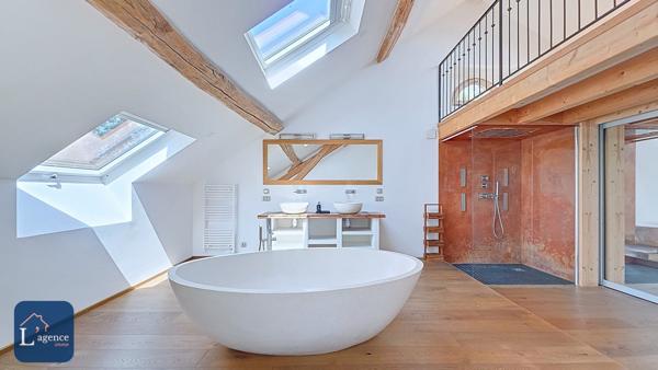 Propriété T7 unique alliant authenticité et confort moderne – Vanzy 74270