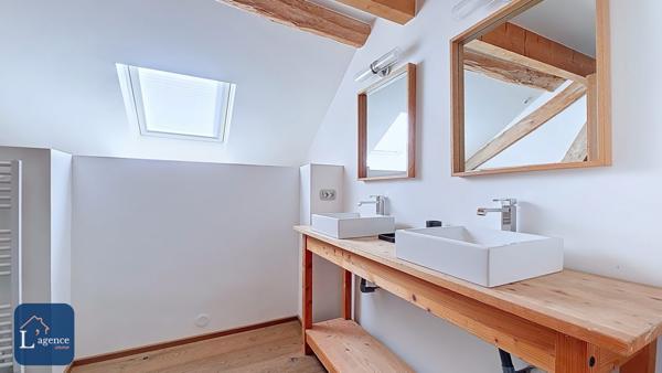 Propriété T7 unique alliant authenticité et confort moderne – Vanzy 74270