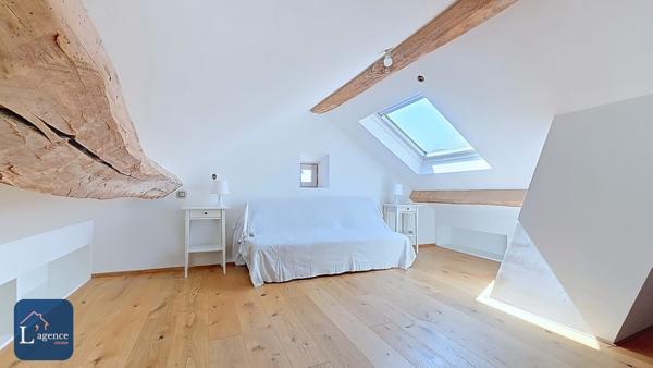 Propriété T7 unique alliant authenticité et confort moderne – Vanzy 74270