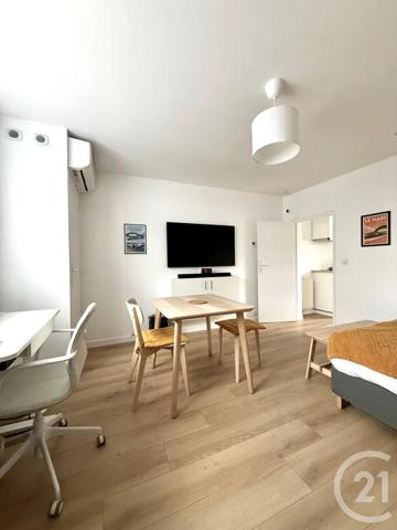 Maison à vendre  1 pièce - 29,80 m 2   ARNAGE  - 72