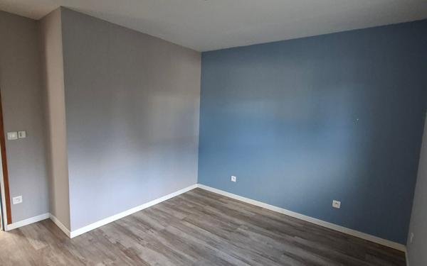 Maison à louer    3 pièces • 99 m2 Laniscat