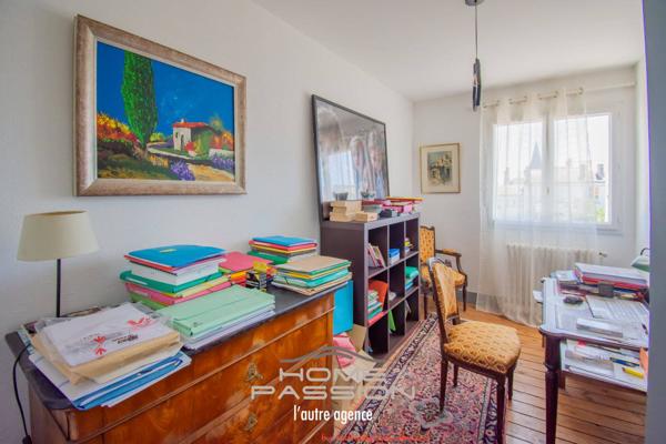 ROYAN - VÉRITABLE MAISON DE VILLE AVEC PISCINE AU CUR DU QUARTIER DE FONCILLON