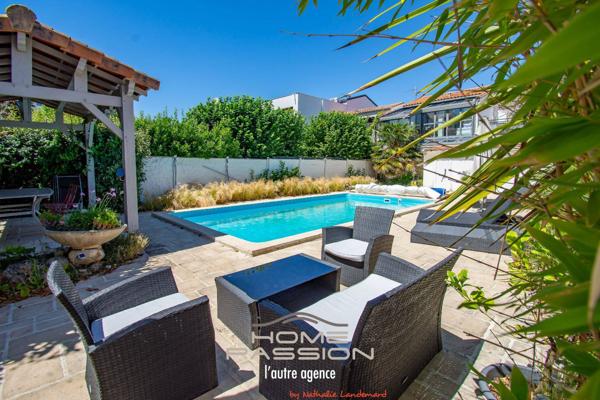 ROYAN - VÉRITABLE MAISON DE VILLE AVEC PISCINE AU CUR DU QUARTIER DE FONCILLON