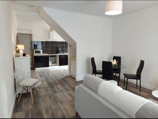 Alès (30100) ALES MAISON GARAGE SUR UN TERRAIN DE 520 m²