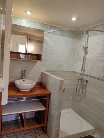 Alès (30100) ALES MAISON GARAGE SUR UN TERRAIN DE 520 m²