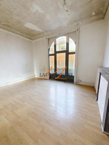 IMMEUBLE DE RAPPORT À RÉNOVER – ROUBAIX HYPER CENTRE