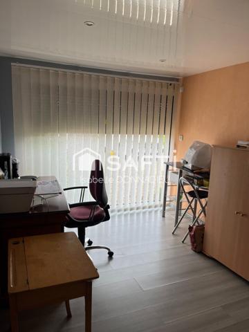 180 M2 A VOTRE DISPOSITION