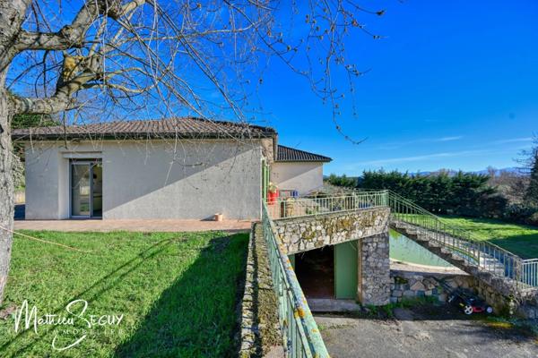 MORNANT LES PLATIERES - Maison de 185 m² en zone Ui avec potentiel de local artisanal