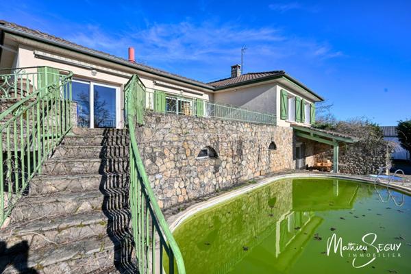 MORNANT LES PLATIERES - Maison de 185 m² en zone Ui avec potentiel de local artisanal