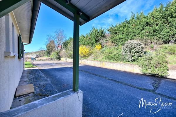 MORNANT LES PLATIERES - Maison de 185 m² en zone Ui avec potentiel de local artisanal