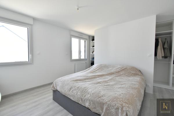 Maison
                                                                                                                                                                                                                                                                                                                        5 pièce(s)                                                                                                                                                                                                          3 chambre(s)                                                                                                                                                                                                          116  m²