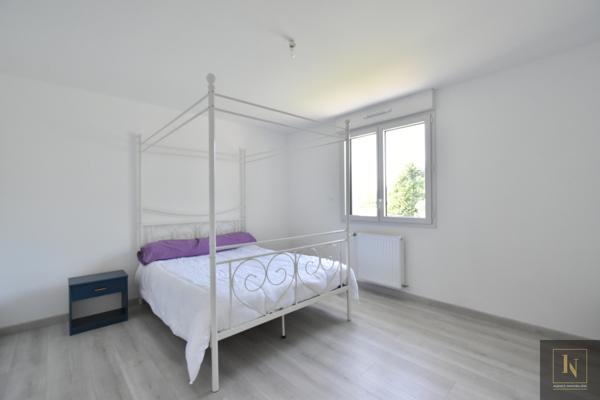 Maison
                                                                                                                                                                                                                                                                                                                        5 pièce(s)                                                                                                                                                                                                          3 chambre(s)                                                                                                                                                                                                          116  m²