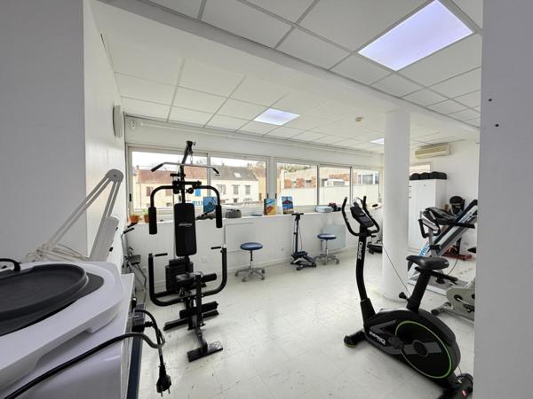 MURS COMMERCIAUX - CABINET MEDICAL