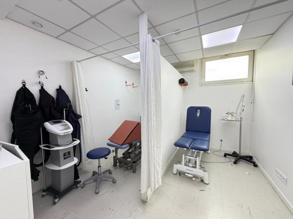 MURS COMMERCIAUX - CABINET MEDICAL