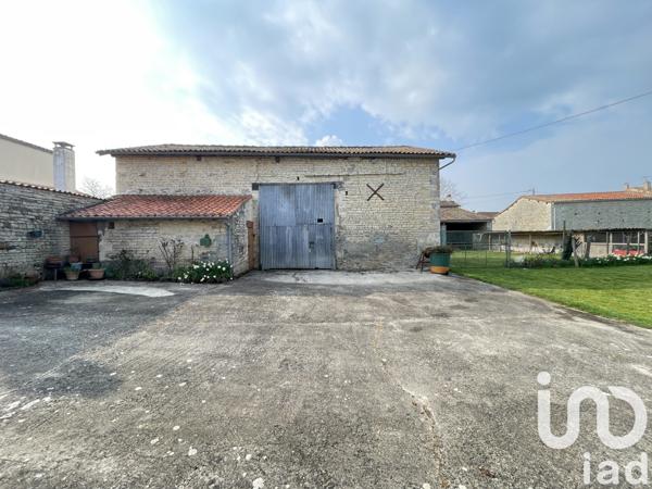 Maison à vendre 5 pièces 183 m² Fontenille-Saint-Martin-d'Entraigues