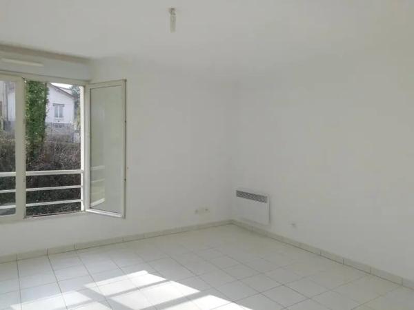 Appartement à louer 1 pièce 38.03m²