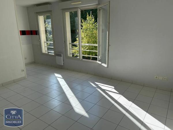 Appartement à louer 1 pièce 38.03m²