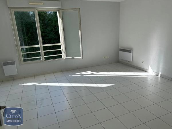 Appartement à louer 1 pièce 38.03m²