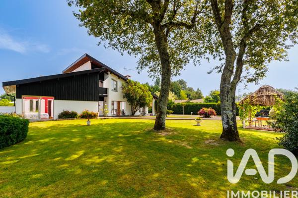 Maison à vendre 7 pièces 176,7 m² Saint-Vincent-de-Paul